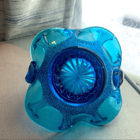 Art glass blue basket bowl - Picture 5 of 6
